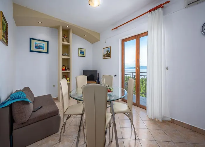 In With Heated Pool & Sea View Drenje (Istria)
