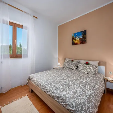 In With Heated Pool & Sea View Daire