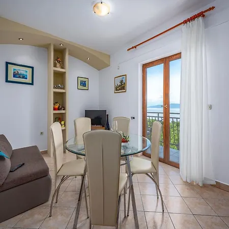 In With Heated Pool & Sea View Drenje (Istria)