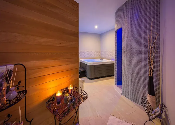 In With Heated Pool & Sea View Apartamento